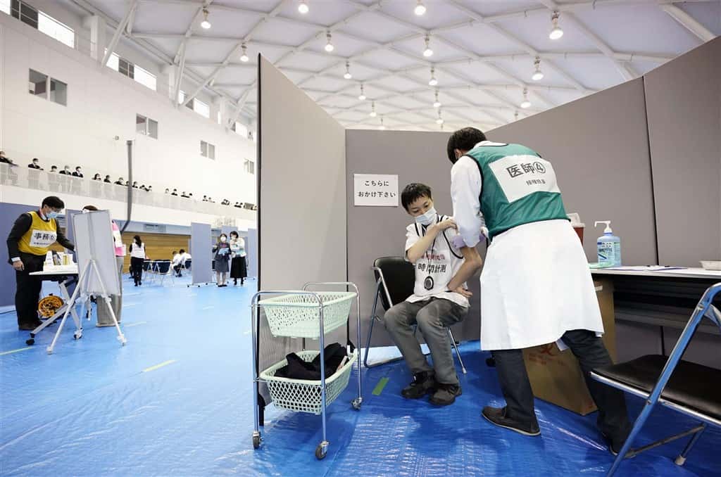 【武漢肺炎】日本新冠疫苗首批醫護人員開打 預計一週內打完4萬人