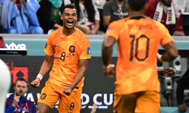 世界杯》加克波連3場進球德容破門 荷蘭2-0奪頭名